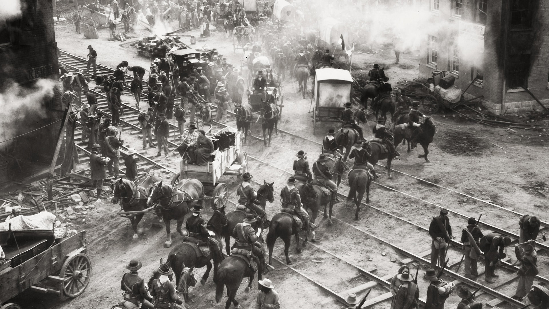 ‘GONE WITH THE WIND’ – SAVED BY THE HORSES